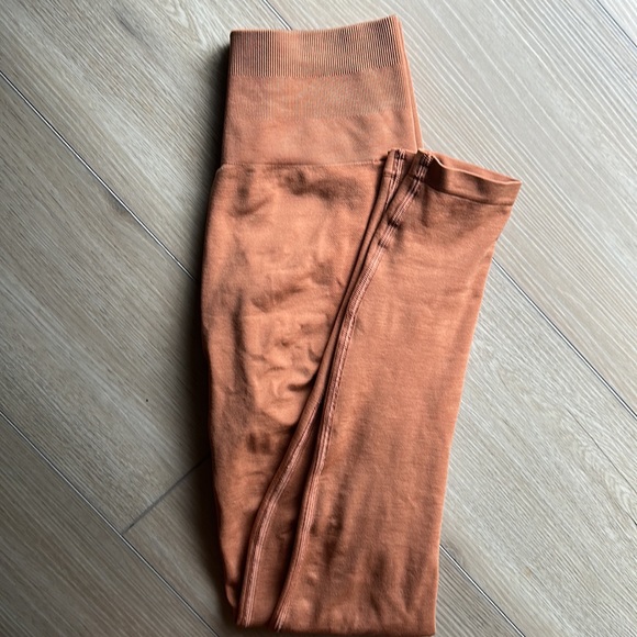 Alphalete amplify leggings - Picture 3 of 3